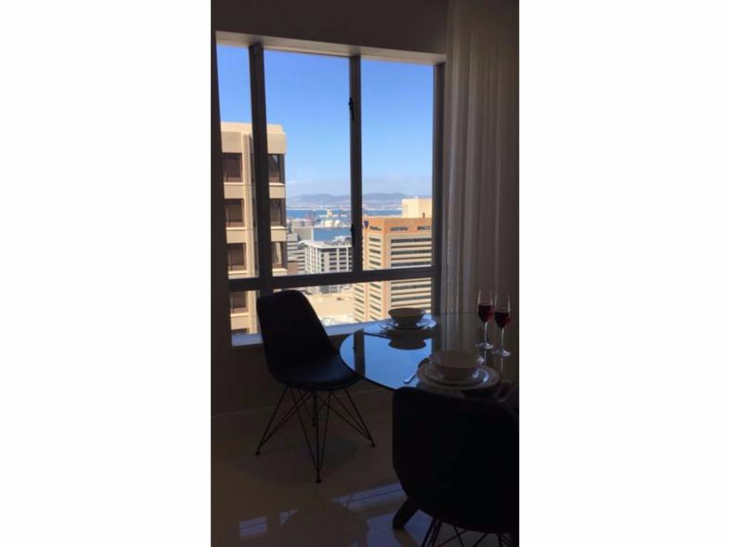 Triangle Luxury Suites By Totalstay Cape Town Exterior foto