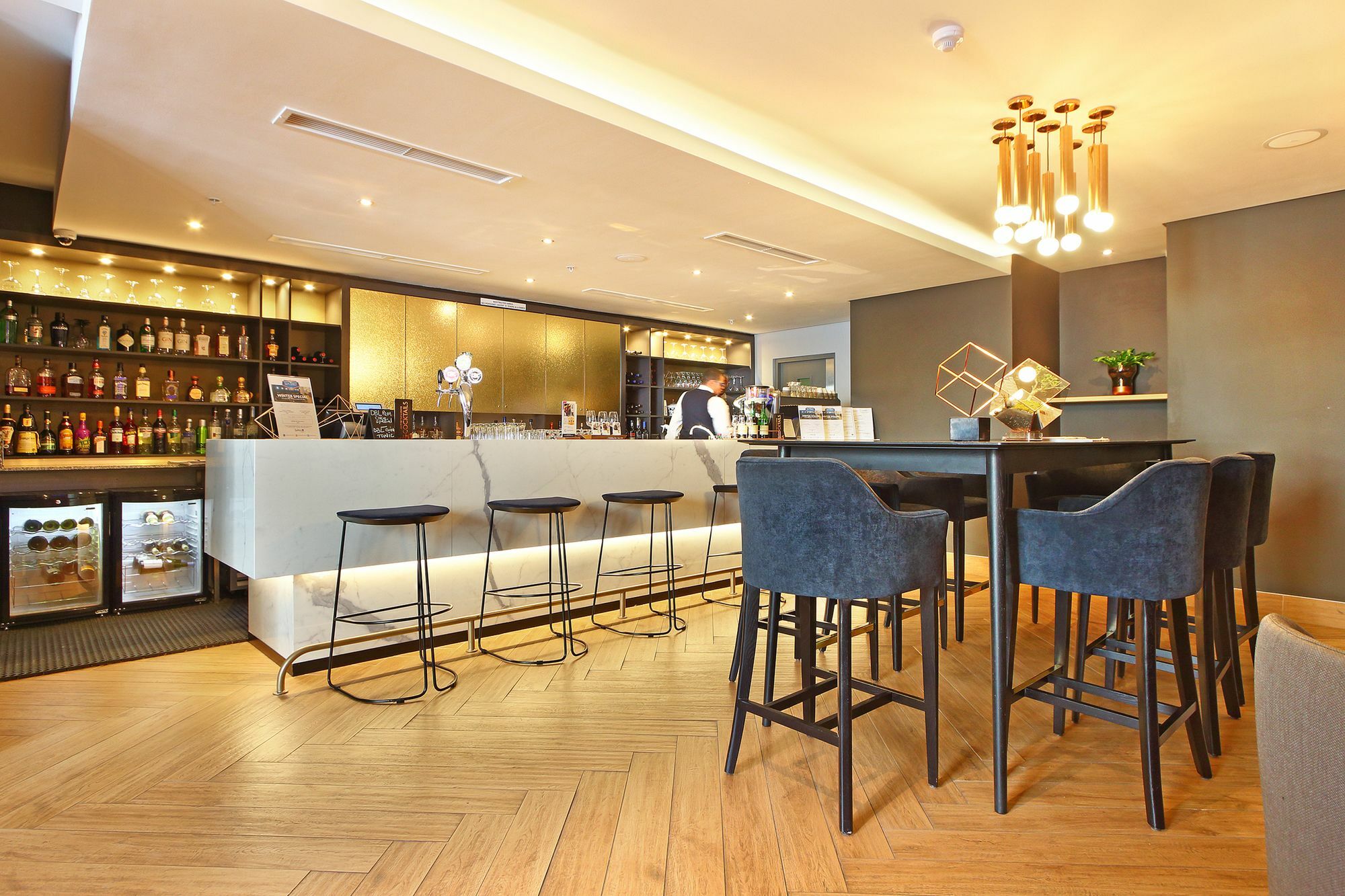 Triangle Luxury Suites By Totalstay Cape Town Exterior foto