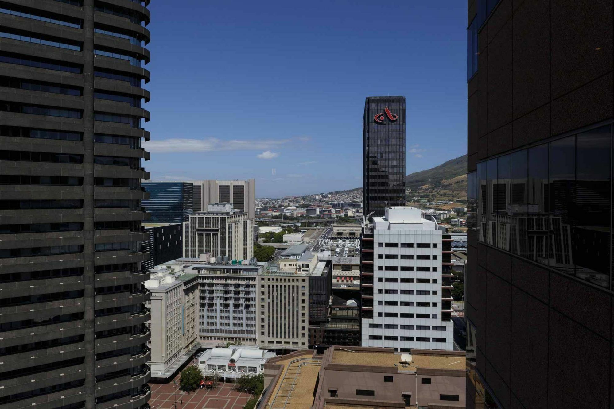 Triangle Luxury Suites By Totalstay Cape Town Exterior foto